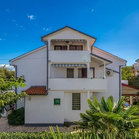 With A Parking Space Vantacici, Krk - 5313 Malinska