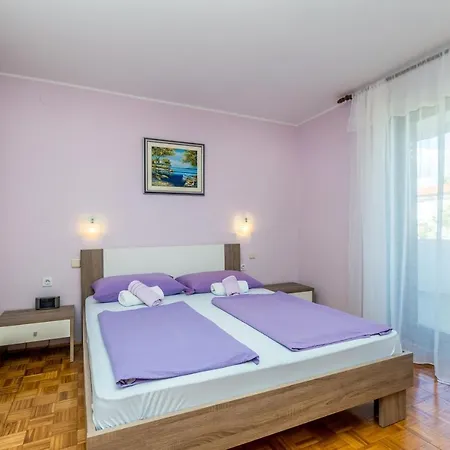 With A Parking Space Vantacici, Krk - 5313 Apartment Malinska