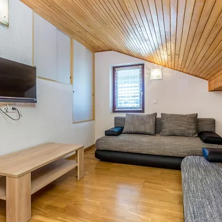 With A Parking Space Vantacici, Krk - 5313 Apartamento *